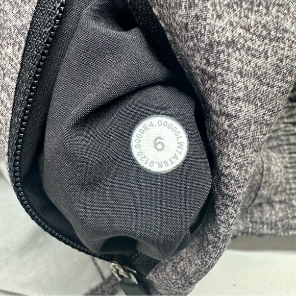 Lululemon Womens Tracker Shorts V4 Heather Gray Size 6 - Picture 7 of 11